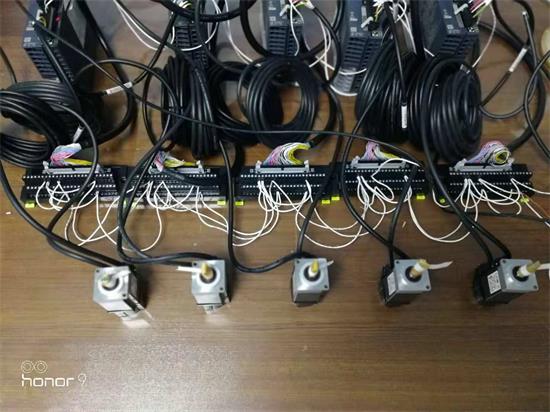 號(hào)外！號(hào)外_三菱定位新用法：FX5U內(nèi)置32軸總線(xiàn)定位！